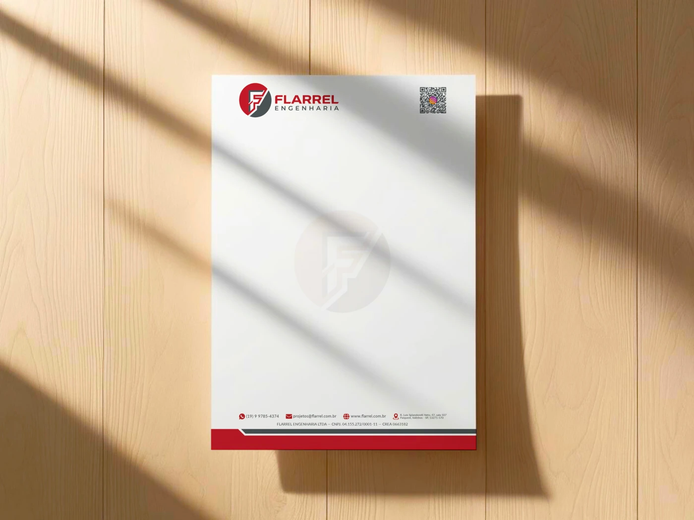 Mockup de papel timbrado profissional para engenharia da empresa Flarrel Engenharia com logo e QR Code.
